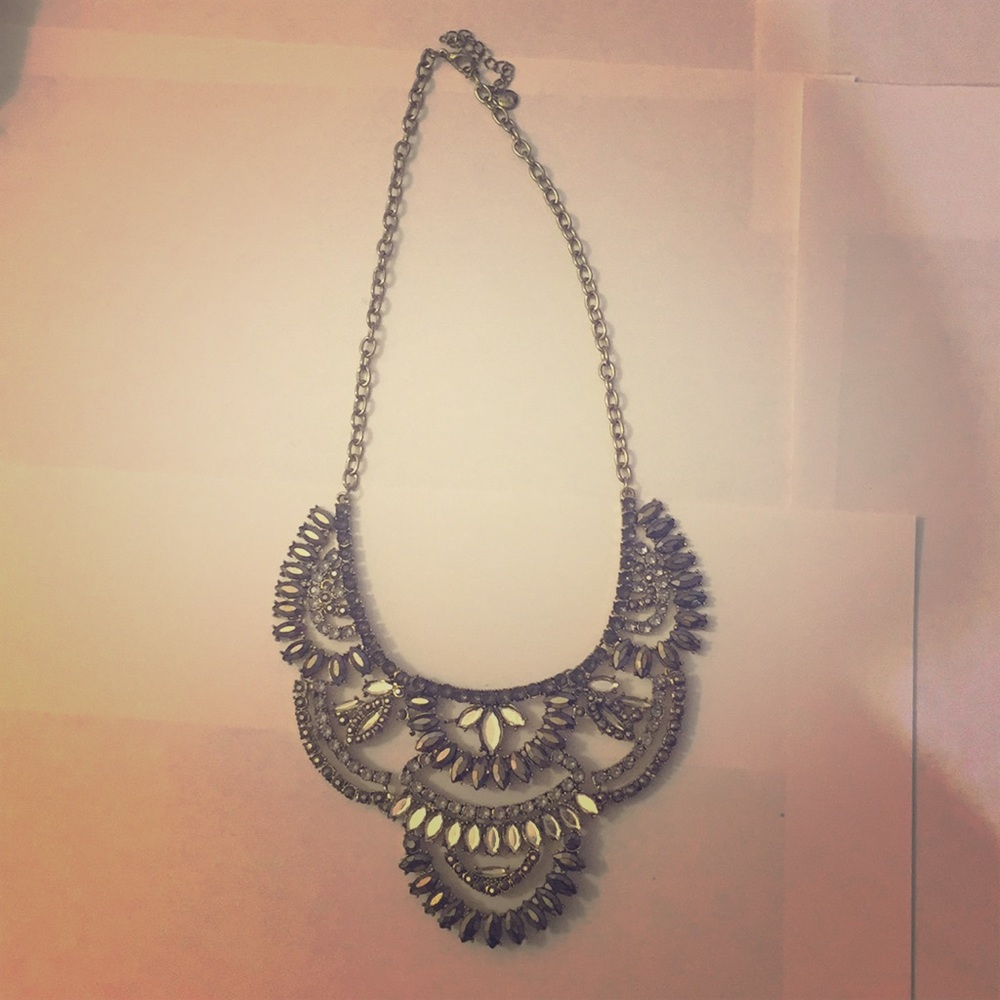 Geometric statement necklace